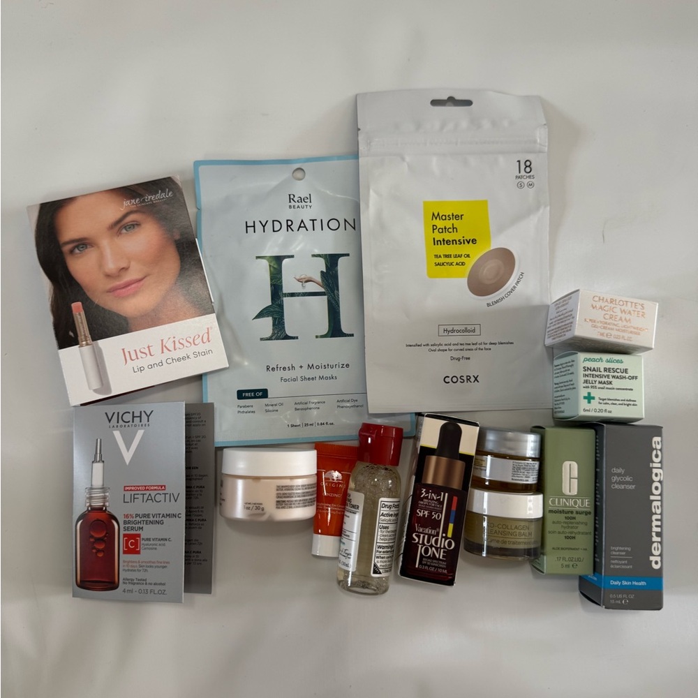 Clinique Moisturizing Cream assorted makeup & face bundle sample sizes NWT